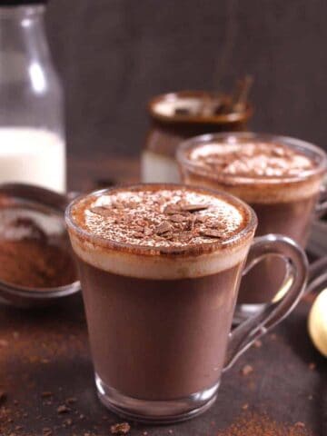 homemade best hot chocolate recipe. How to make hot chocolate #christmasdrink #winterdrink #hotdrink