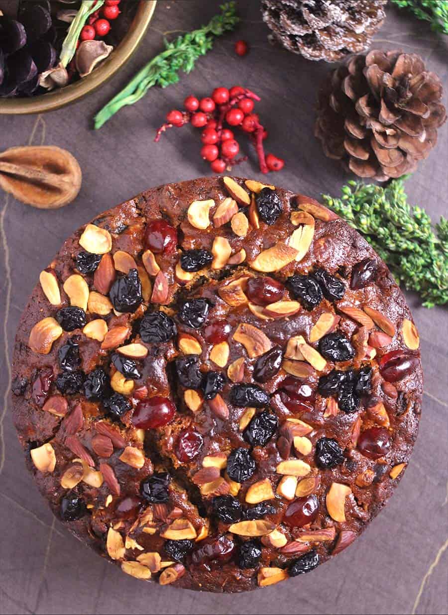 jaggery whole wheat or atta cake, healthy cake recipes for Christmas, #indianchristmas #themedcake