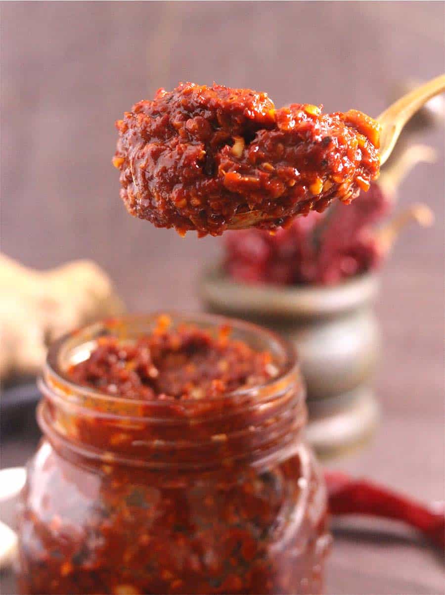 how to make schezwan sauce, szechuan sauce, sichuan sauce, #indochineserecipe #spicysauce #homemade