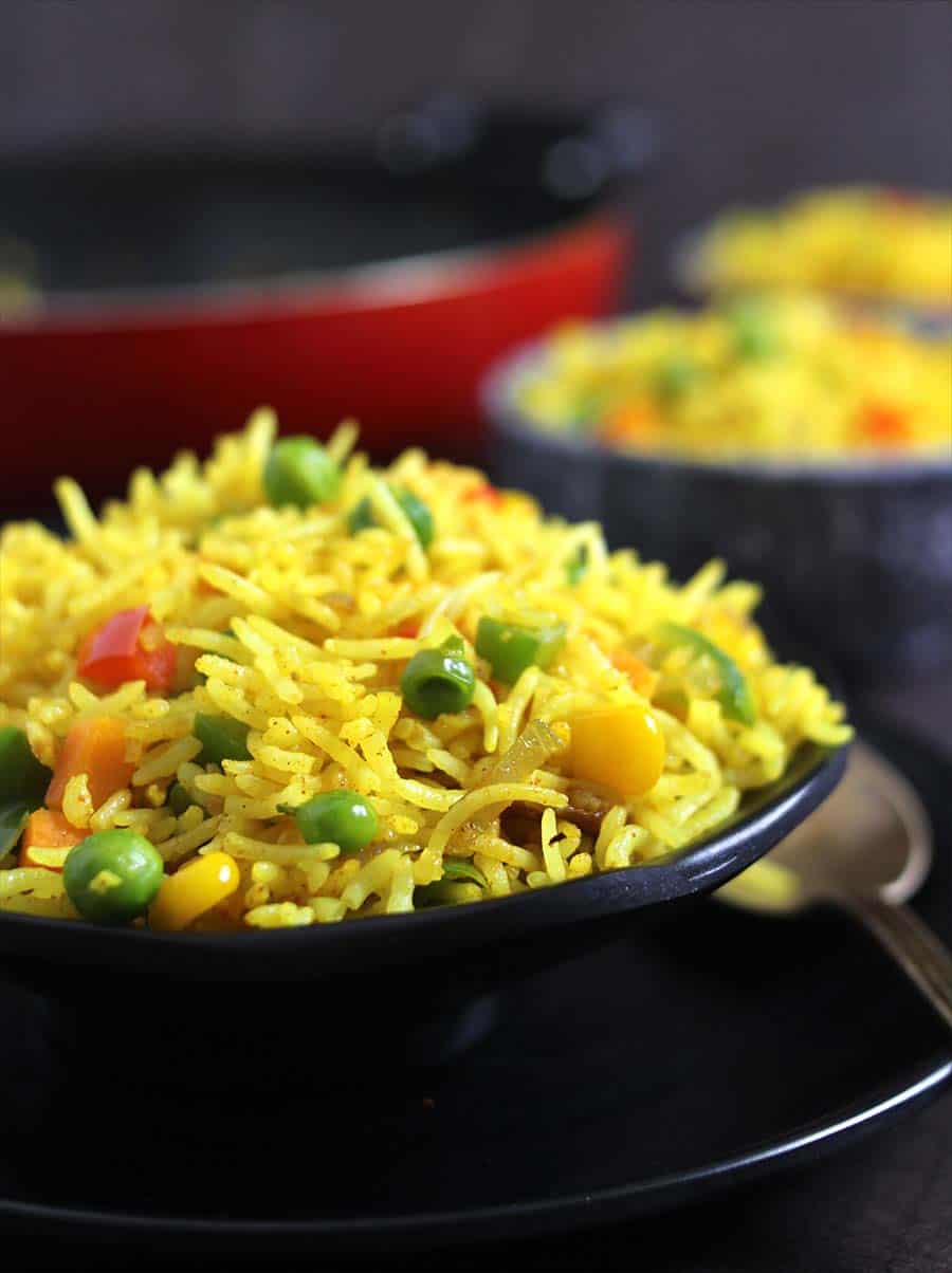 how to make garlic turmeric rice, yellow rice, vegetarian, vegan rice for lunch & dinner #friedrice