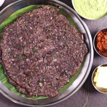 Indian ragi roti (millet bread, nachni roti) served with spicy green and red chutney.