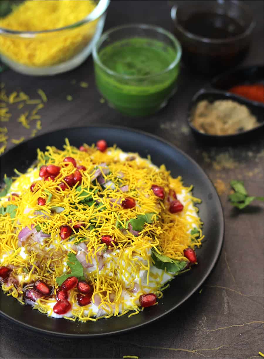 how to make street style dahi chaat at home? #dahivada #southindian #Noethindian #snacks #chats 