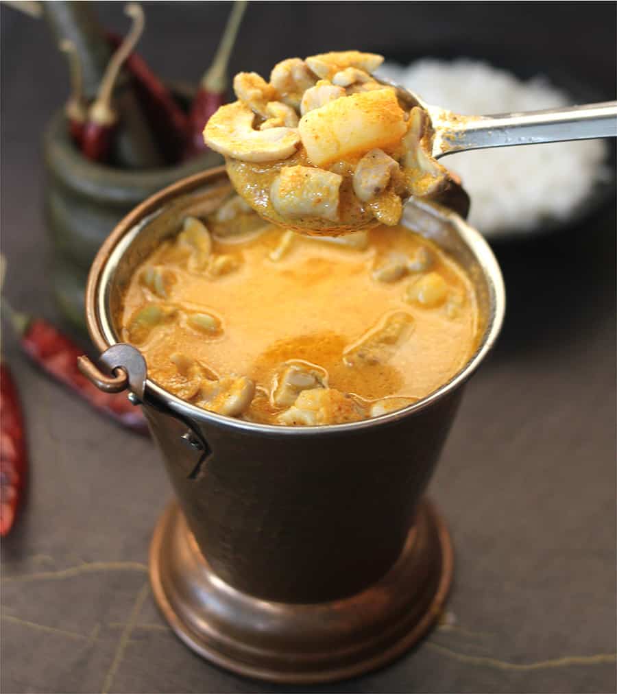 easy tender cashew nuts and potato curry for vegetarian meal, #Lunch #dinner #coconutcurry #indian