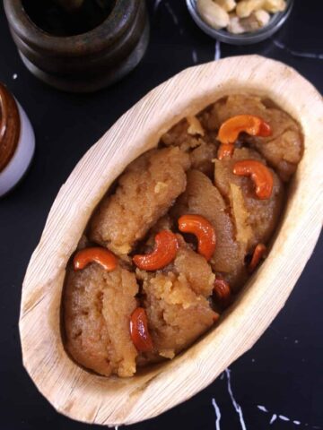 Best atta halwa or gurudwara style kada prasad or wheat halwa sweet in a serving bowl.