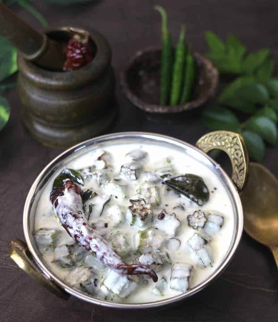 dahi bhindi, okra with yogurt, bendekayi benda gojju #ladiesfinger #ladyfinger #okra #bhindirecipe