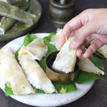 mangalorean style ponsache patholi, arashina yele kadubu, steamed jackfruit cakes, turmeric leaves