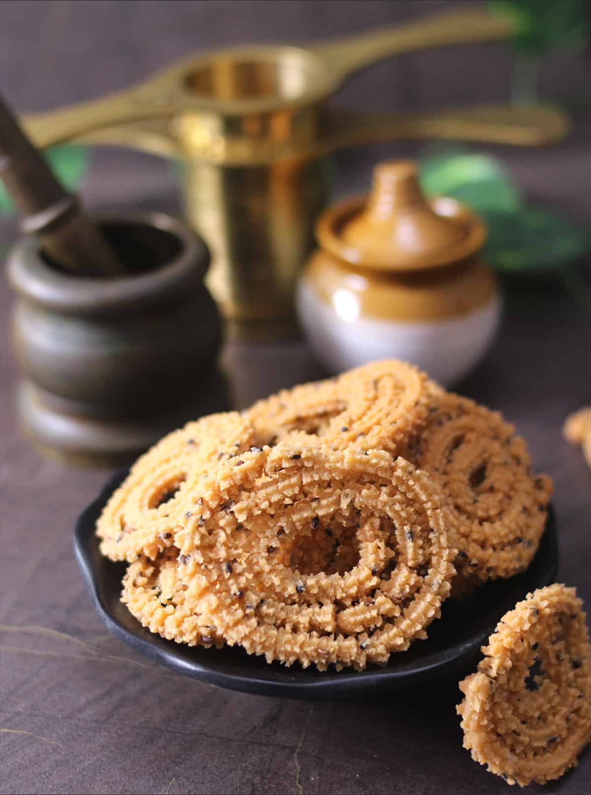 Crispy & Crunchy Murukku or Chakli on black bowl