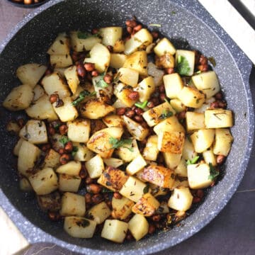Best vrat wale aloo fry. Crispy potato fry. Easy Navratri fasting, upvas, vrat recipes.