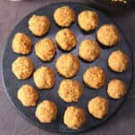 Easy to make, 3 ingredient coconut ladoo, nariyal laddu, kobbari louz, narkel naru