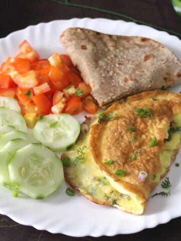 multigrain roti, omelet, tomatoes, cucumber, healthy weight loss, diabetic diet under 500 calories