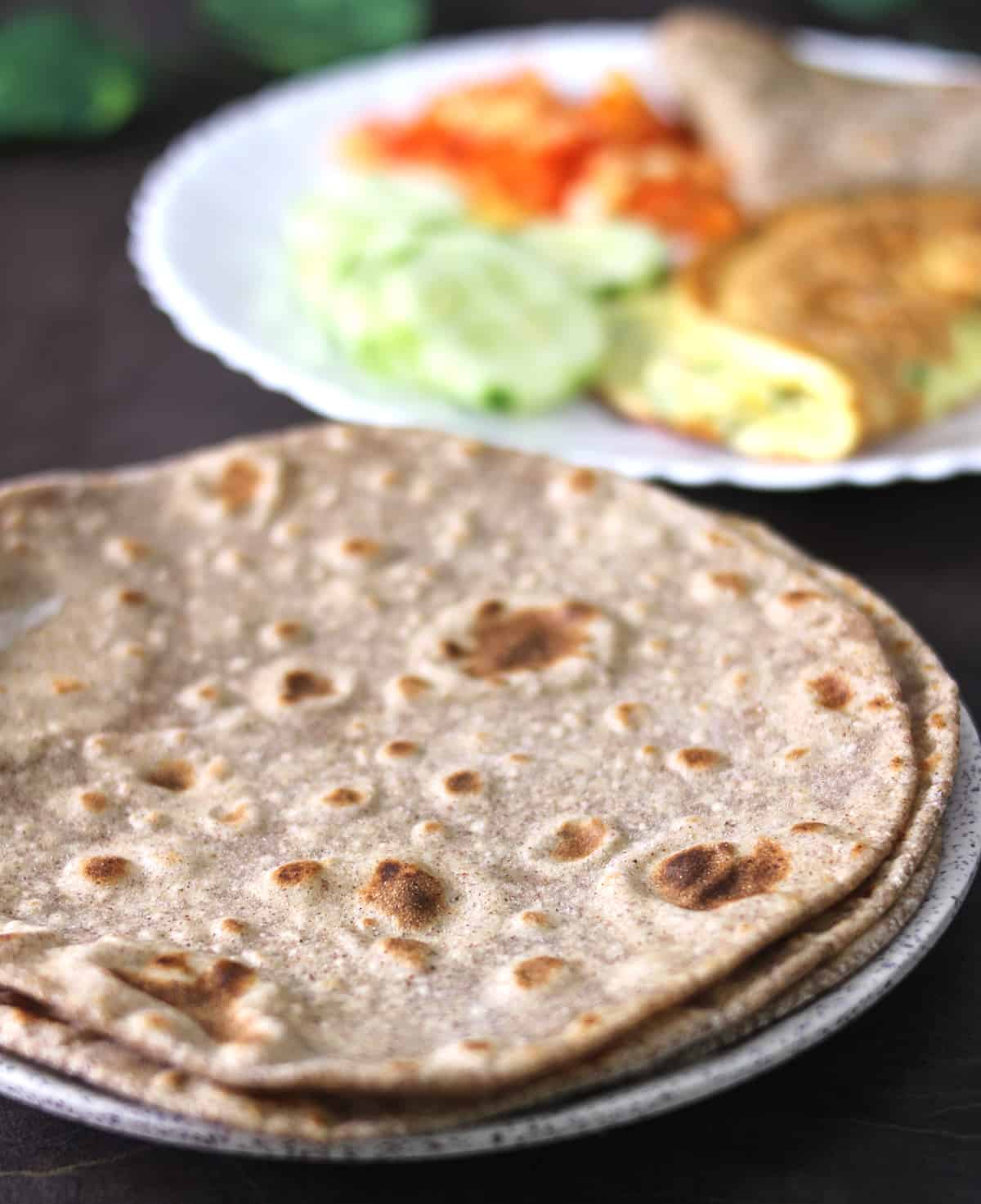 healthy weight loss diabetic-friendly multigrain roti, chapati (Indian flatbread) 