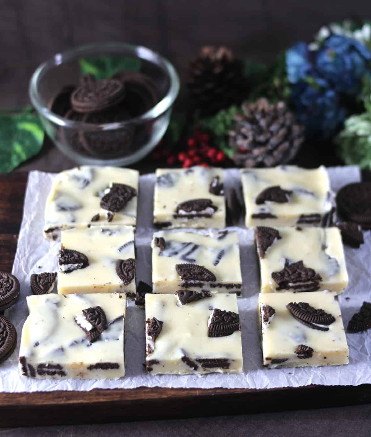 best and easy no bake oreo fudge with white chocolate and condensed milk.