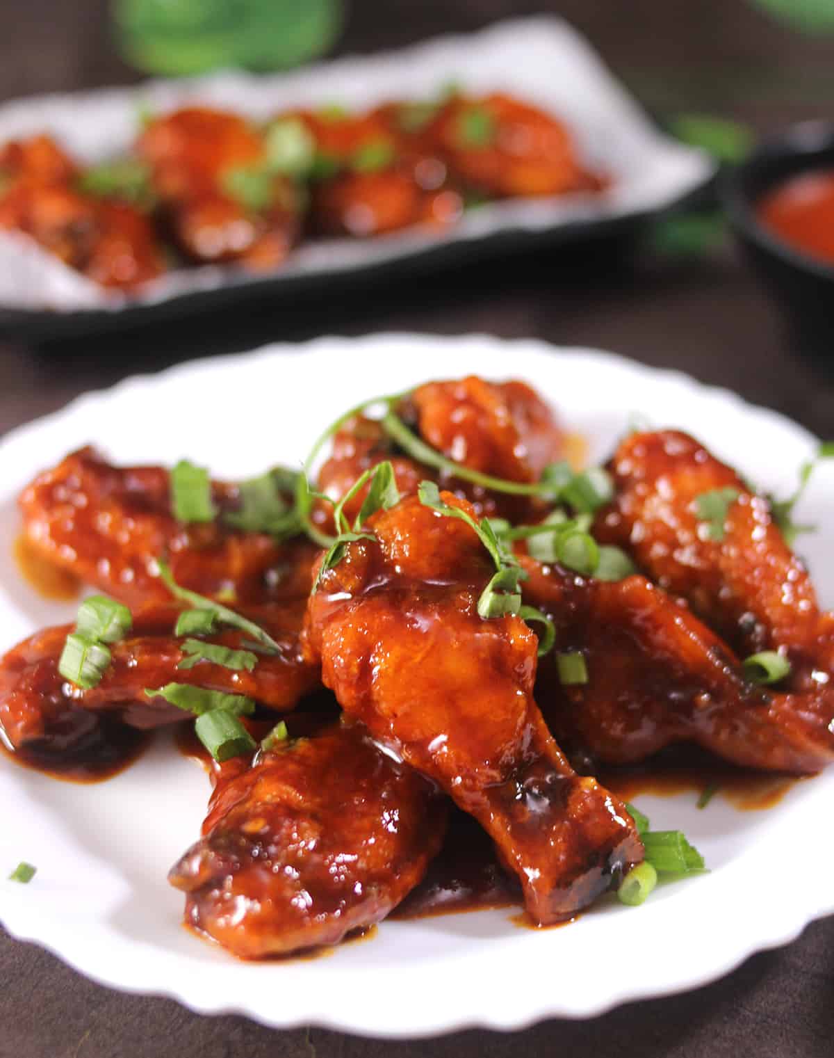 sticky and crispy, sweet and spicy asian chicken wings, hot wings recipe 