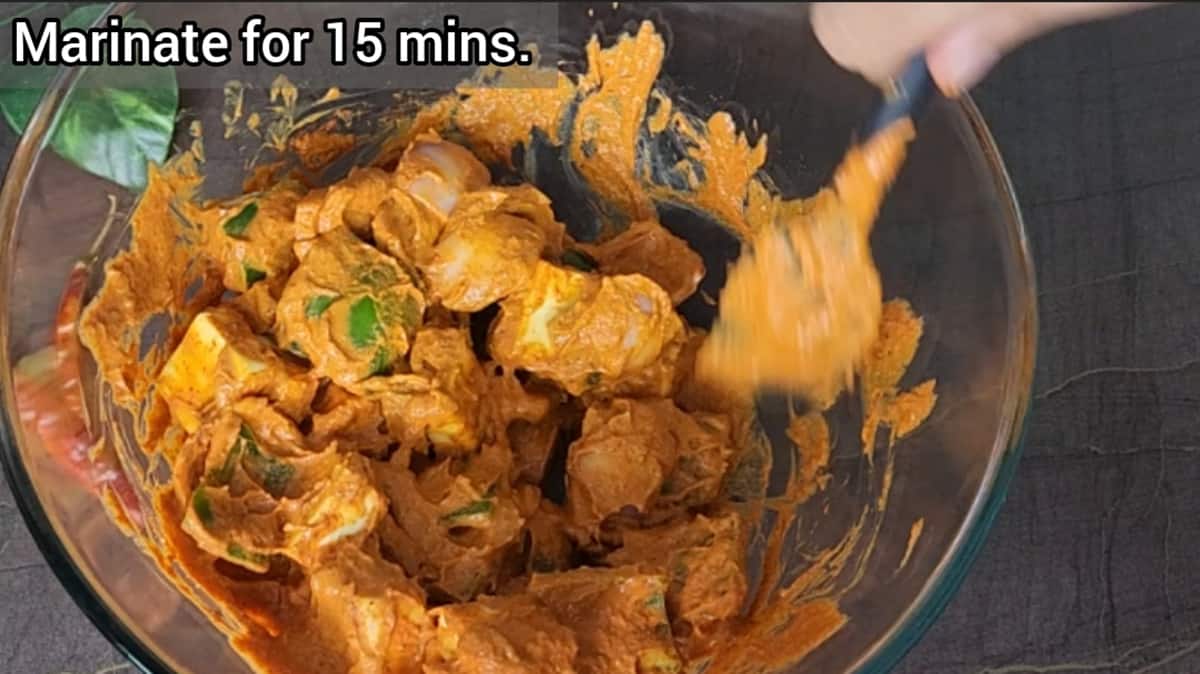 Ingredients for tikka are mixed in the marinade. 