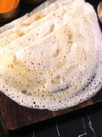 Indian dosa recipe served with traditional coconut chutney. How to make crispy dosa batter?