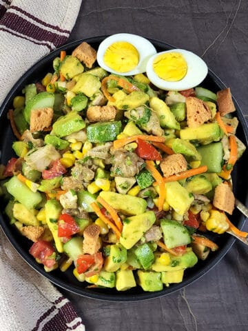 Avocado chicken salad with lemon dressing - simple leftover chicken recipe.