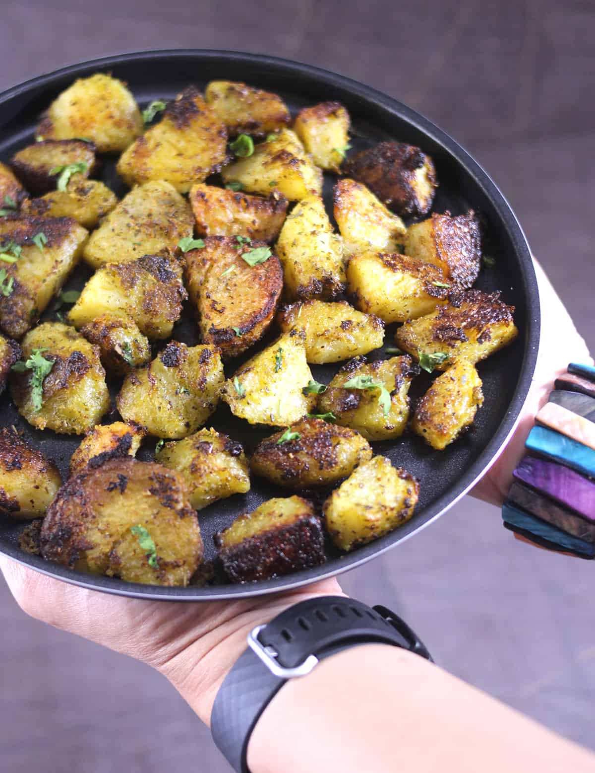 Easy oven-roasted crispy lemon potatoes with butter, garlic and herbs. 