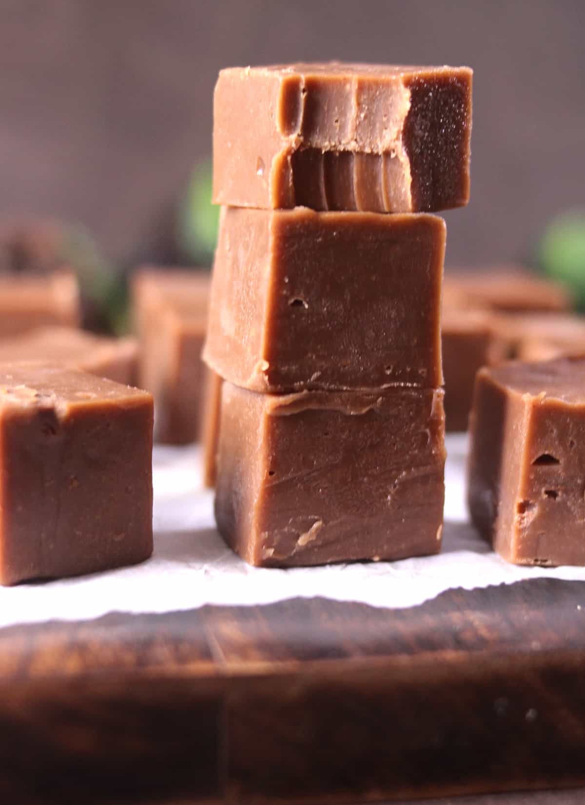 Best chocolate peanut butter fudge recipe - No bake Christmas dessert with 3 ingredients only. 