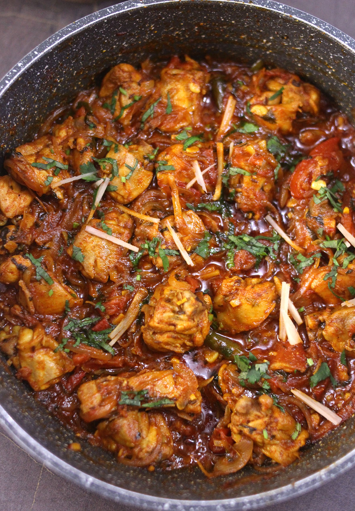 Chicken Karahi | Kadai Chicken Curry Recipe | Easy Chicken Side Dish for Lunch and Dinner.