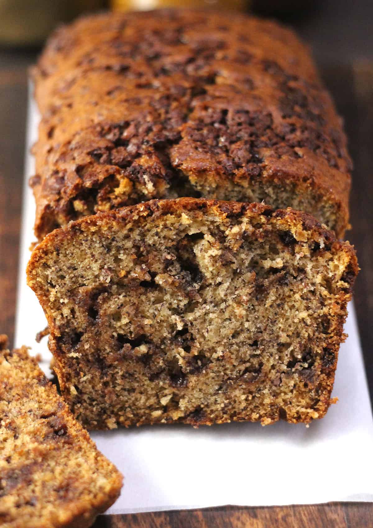 Moist chocolate chip banana bread recipe | Quick sweet bread for breakfast, snack, gifts.