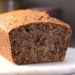 Banana walnut bread: soft and moist bread with ripe bananas and walnuts for breakfast, snack, gifts.