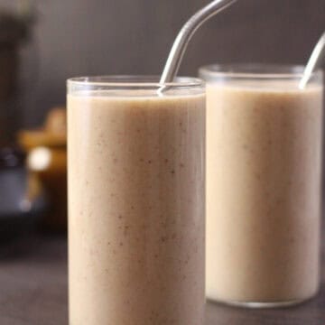 Banana Date Smoothie - Sugar Free Smoothie for breakfast, post workout and snack.