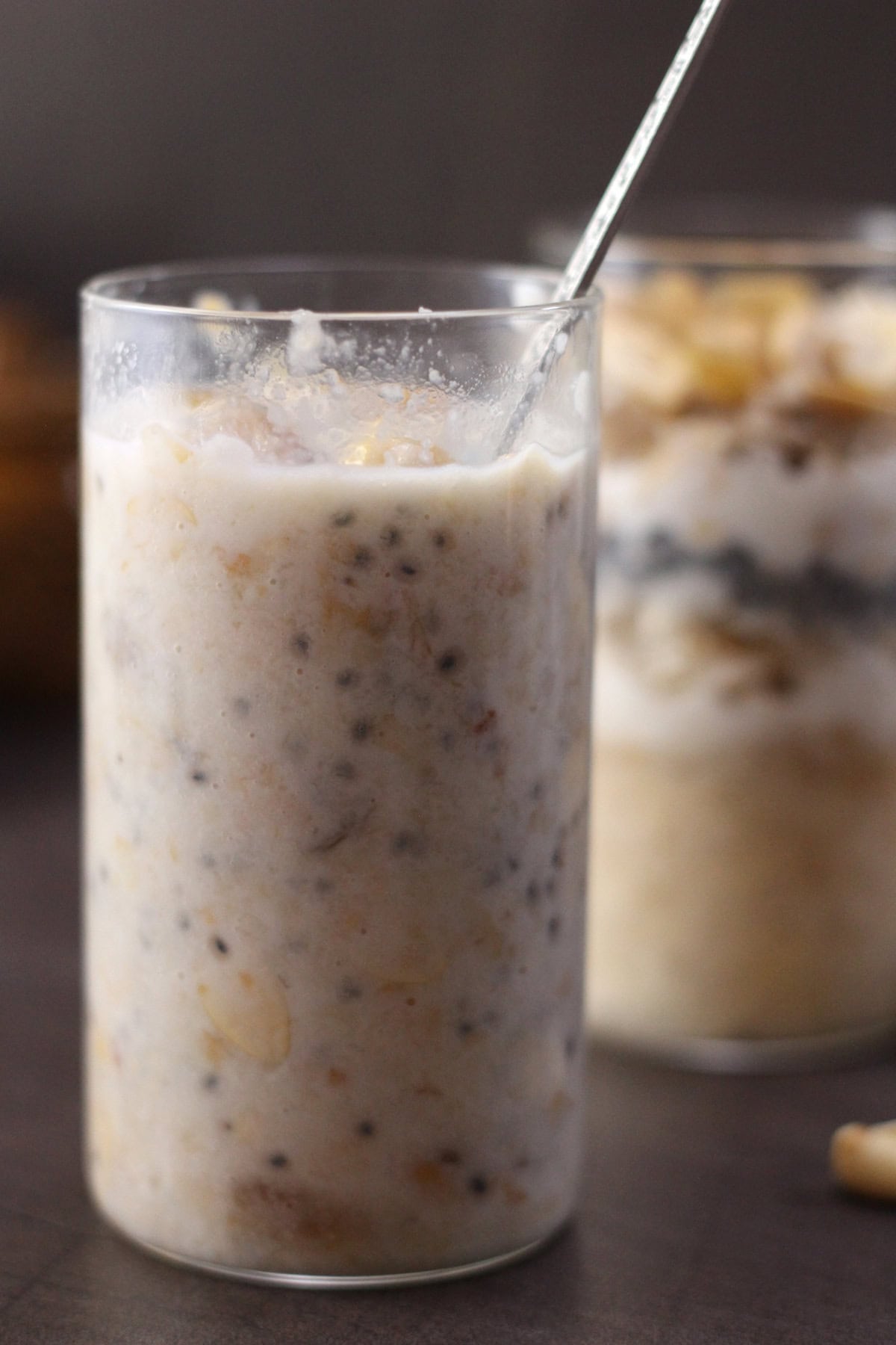 Mix everything well before sipping this aval milk.