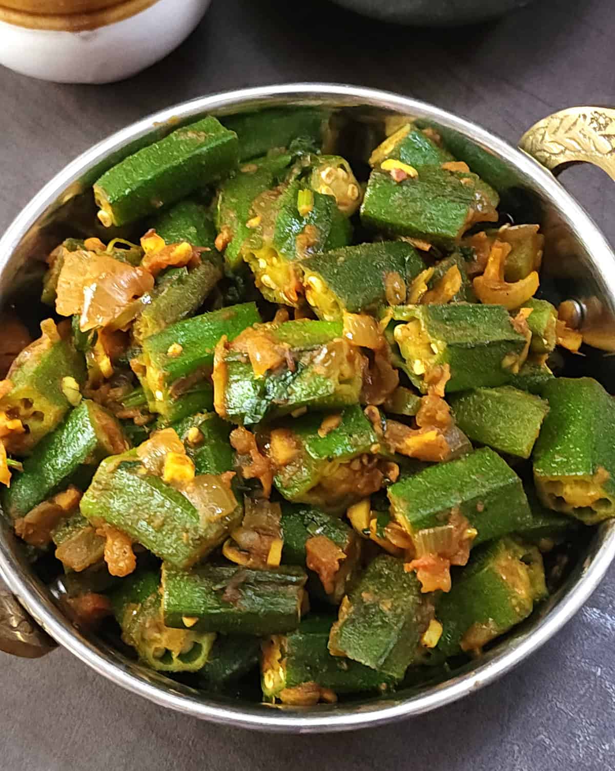 Easy bhindi masala recipe | Restaurant-style okra dish for naan, roti, chapati, or rice.