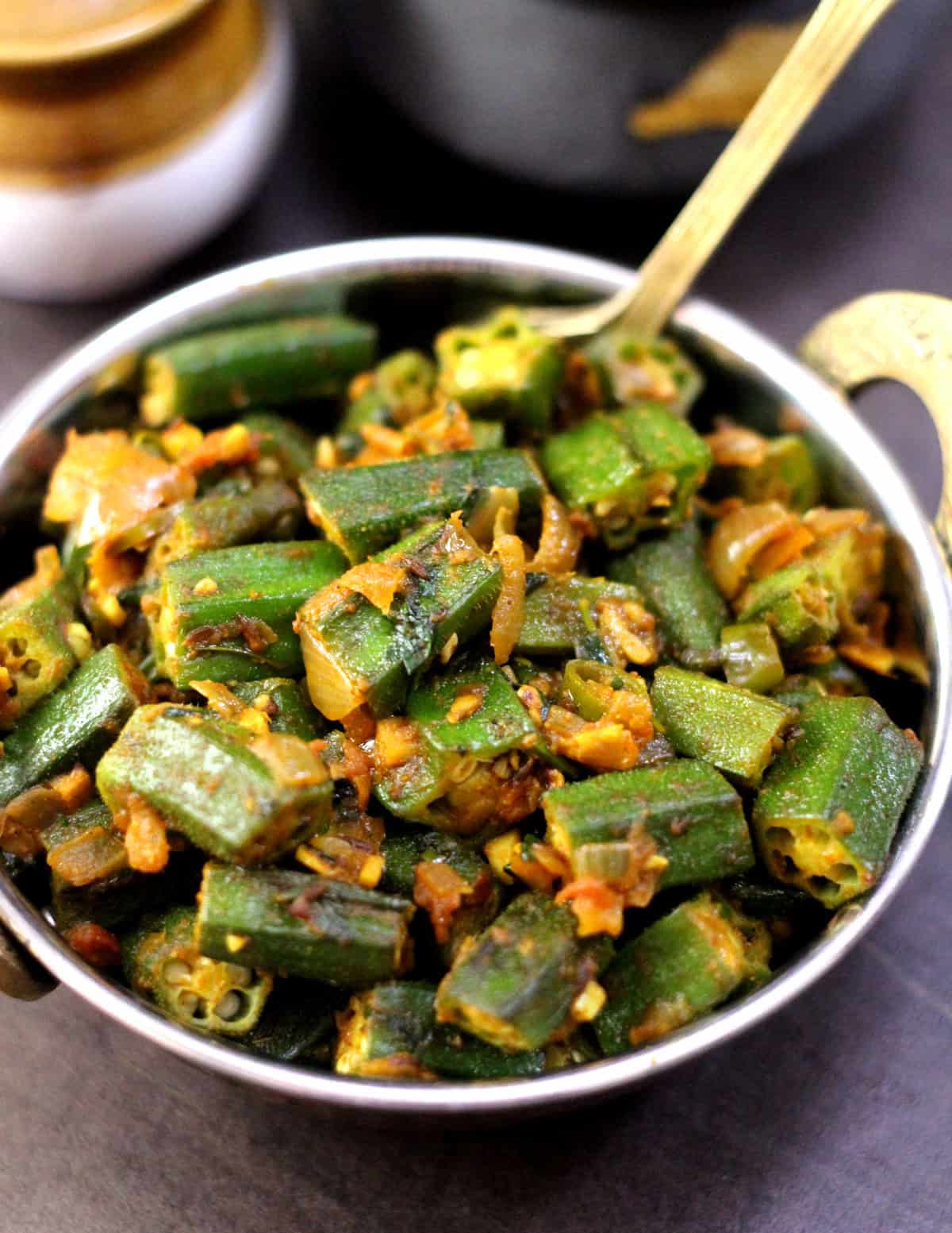 Bhindi masala (okra masala) recipe | Indian vegetarian side dish for lunch and dinner.