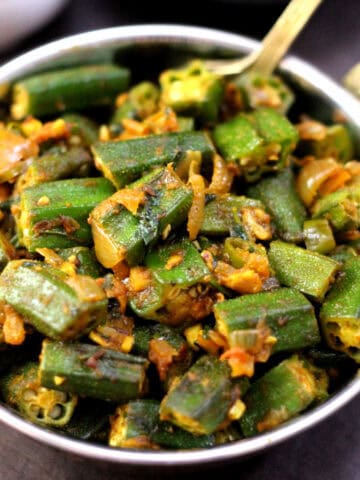 Bhindi masala (okra masala) | Indian vegetarian recipe for lunch and dinner. Side dish ideas.