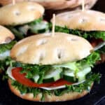 Best vegetarian ciabatta sandwich | Easy cafe-style lunch and dinner ideas. Pesto cheese sandwich.