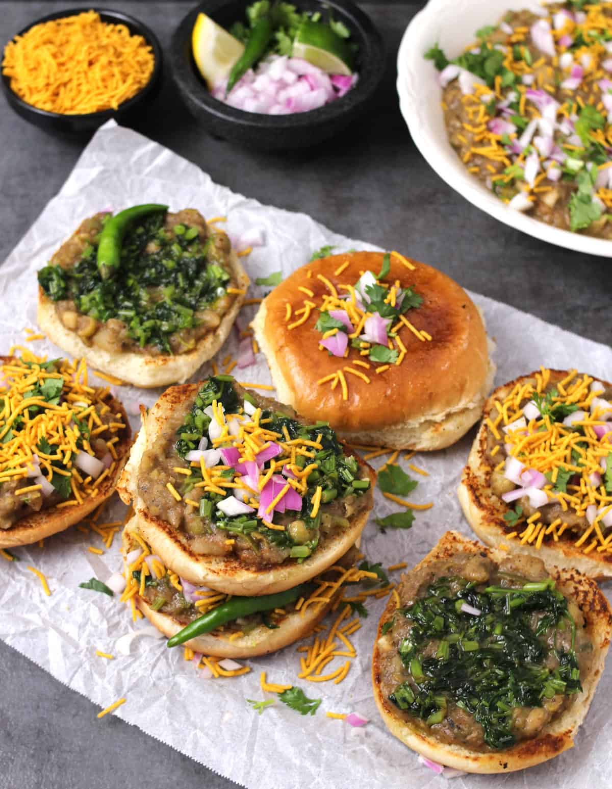 Quick Indian evening snack and diwali party food idea- Coriander masala pav garnished with sev.