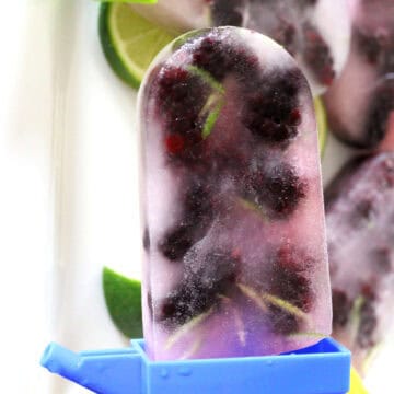 Lemonade Popsicles with Blackberries | Frozen Summer Treat | Easy Summer Dessert.