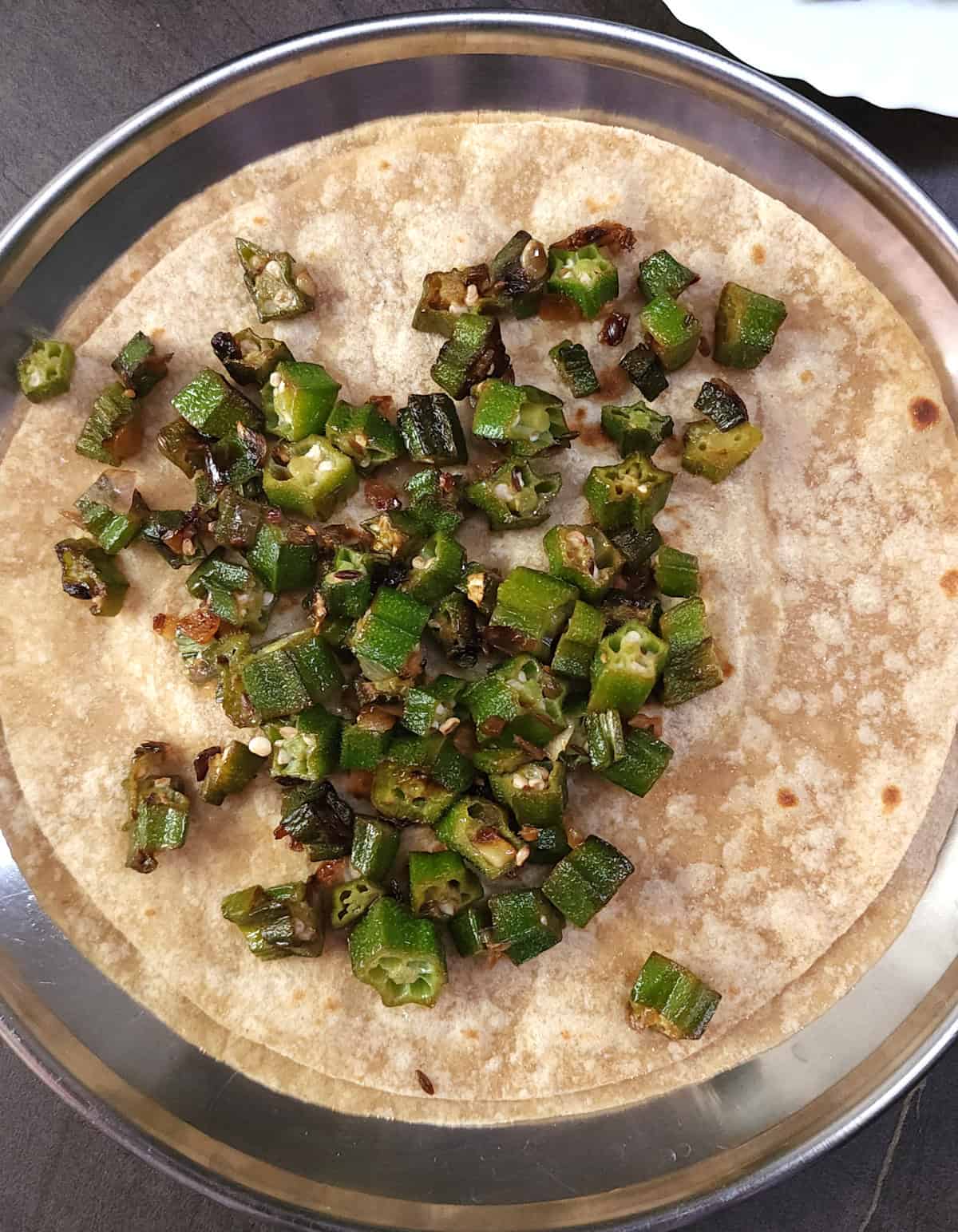Crisp okra fry | Indian bhindi fry or easy side dish for any vegetarian meal.