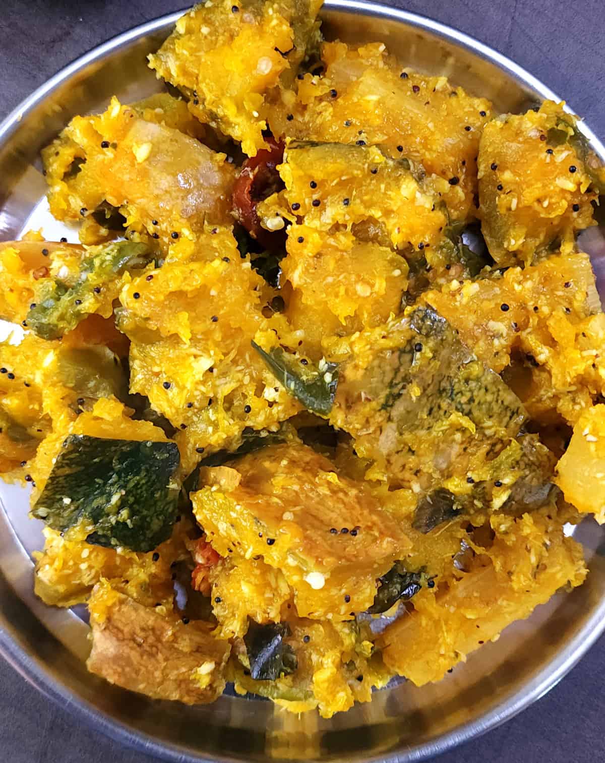 Dudde Upkari (Pumpkin Stir Fry, Kaddu Ki Sabzi).