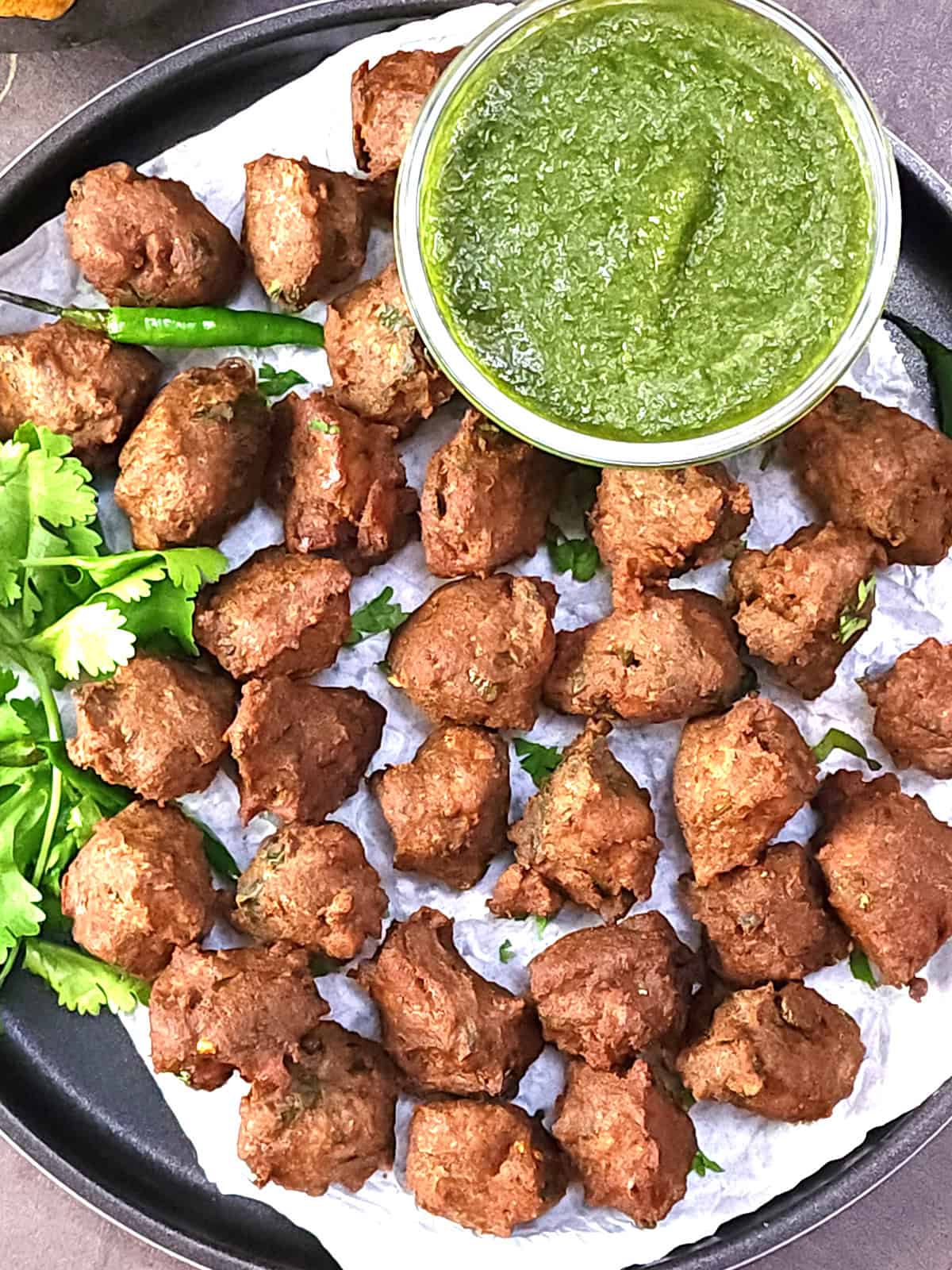 Kuttu Ke Pakore served with spicy green chutney | Vegetarian fasting recipe.
