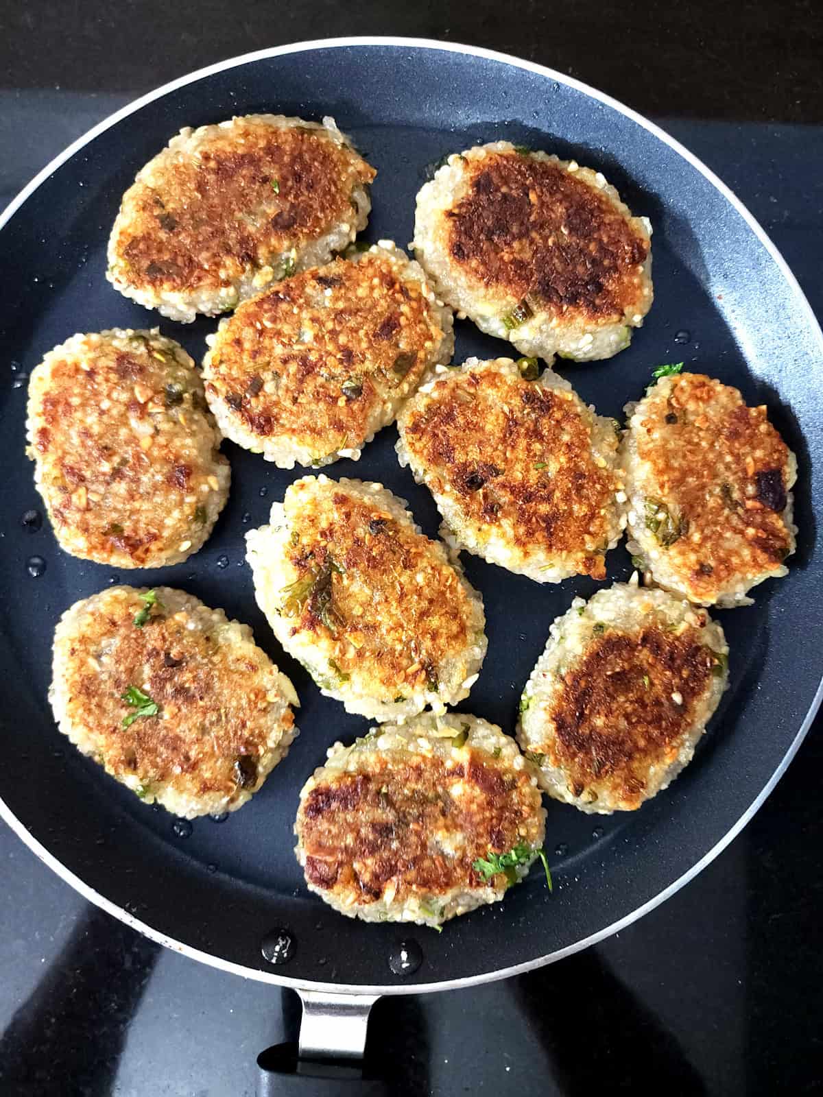 Sabudana Aloo Tikki - fasting and vrat friendly sabudana recipe for Navratri and Hindi fast.